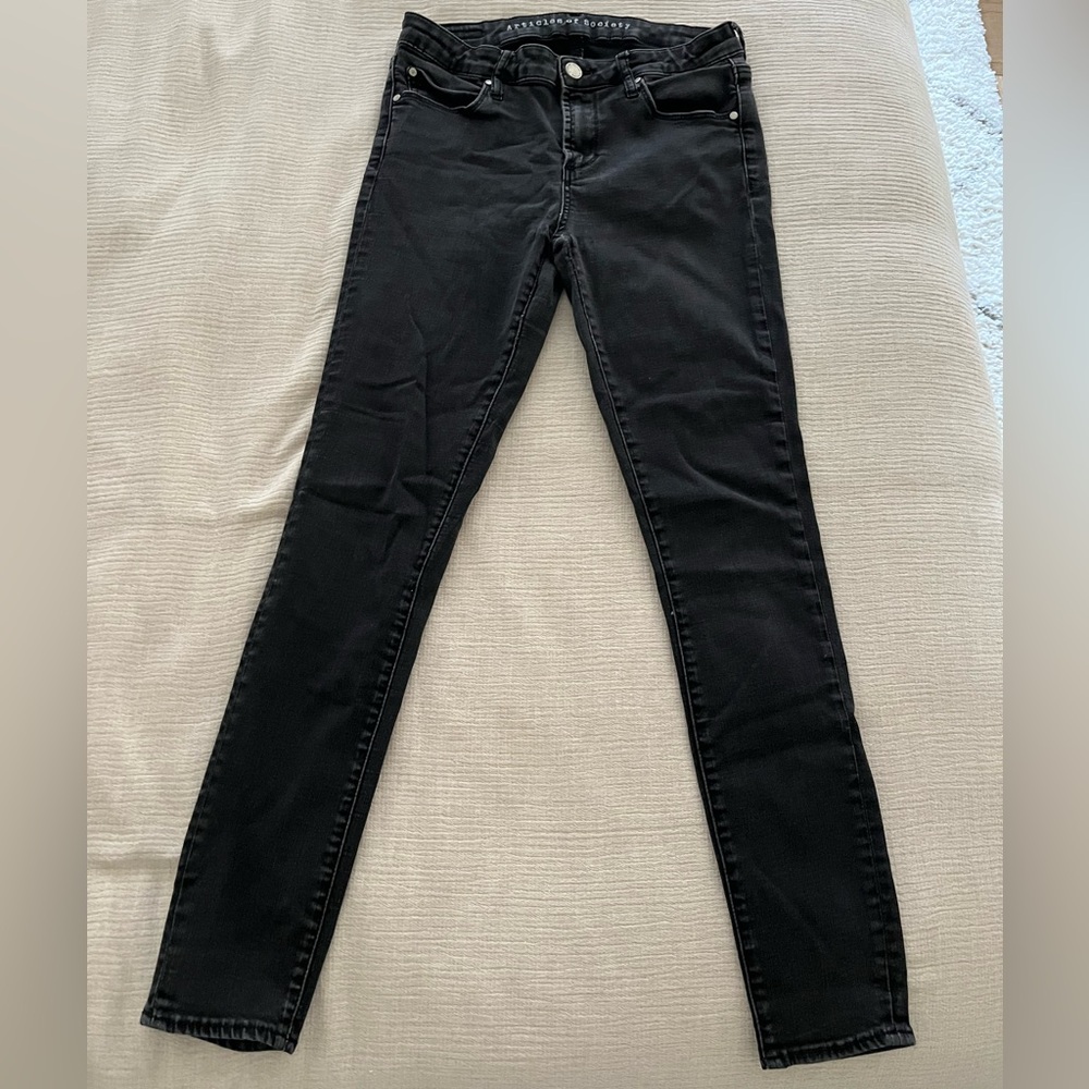 Black Articles of Society Skinny Jeans!